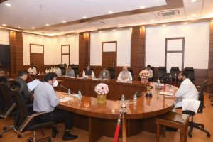 सुशासन : नियमावलीचा  मुख्यमंत्र्यांकडून आढावा