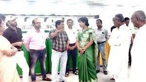 Enthusiastic : जिल्हाधिकारी आंचल गोयल यांचा उद्योजकांशी मनमोकळा संवाद