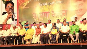 गर्दी उसळली :  सेलूतील रावण पुतळा दहन