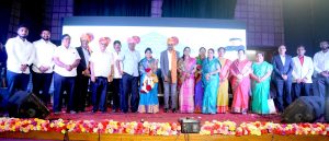 सन्मान सोहळा : जनतेच्या प्रेम, सहकार्यातूनच विकासाला मिळते नवी दिशा : अप्पर जिल्हाधिकारी डॉ.प्रताप काळे 