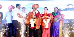 सन्मान सोहळा : जनतेच्या प्रेम, सहकार्यातूनच विकासाला मिळते नवी दिशा : अप्पर जिल्हाधिकारी डॉ.प्रताप काळे 