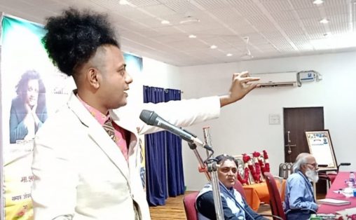 Dr.Suraj Yengde : बहुजनांनी सत्ताधारी बनण्यासाठी प्रयत्न करावे : डॉ.सूरज एंगडे 