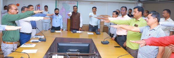 'मेरी मिट्टी, मेरा देश' : सेलूतील स्वातंत्र्य सैनिक भगीरथ गेना यांचा सन्मान
