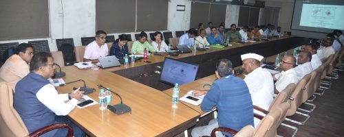 दरडोई उत्पन्न वाढीसाठी शेतीपूरक व्यवसायाकडे वळा : परभणीतील जिल्हा विकास आराखडा कार्यशाळेतील सूर 