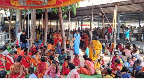 श्री केशवराज बाबासाहेबांचा यात्रा महोत्सव : शेकडो भाविकांनी घेतला महाप्रसाद, सेलूमध्ये दर्शनासाठी रीघ