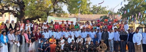 मुख्यमंत्री माझी शाळा सुंदर शाळा : प्रजासत्ताक दिनानिमित्त राष्ट्रीय एकात्मतेचे दर्शन; सेलूतील नूतन विद्यालयाचा उपक्रम  