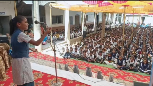 विभागीय कथाकथन स्पर्धेत अमृता, प्रतीक्षा, अक्षरा, आरती विजेत्या; हेलस साने गुरुजी कथामाला व मानस फाऊंडेशनचा उपक्रम