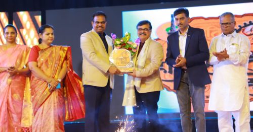 महासंस्कृती महोत्सवाला रसिकांचा उत्स्फूर्त प्रतिसाद; भारत गणेशपुरे यांनी फुलविले हास्यांचे कारंजे