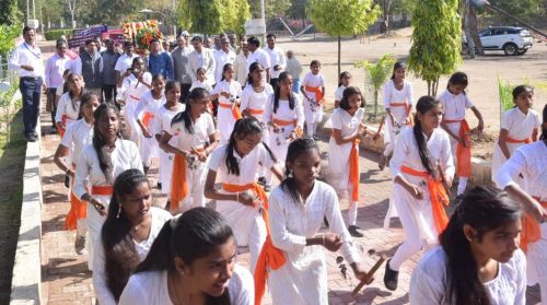 'परभणी ग्रंथोत्सव'चे थाटात उद्घाटन; ग्रंथदिंडीने वेधले लक्ष