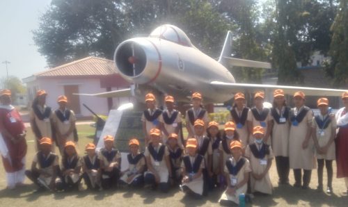 नूतन विद्यालयाच्या विद्यार्थ्यांनी घेतले पर्यावरण, राष्ट्रसेवेचे धडे; पाच दिवसीय शैक्षणिक सहल उत्साहत