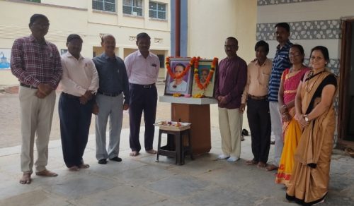 लोकमान्य टिळक,अण्णाभाऊ साठे यांना अभिवादन : विवेकानंद प्राथमिक, नूतन विद्यालयात कार्यक्रम