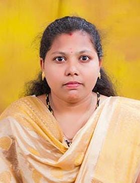 उच्च श्रेणी लघुलेखक परीक्षेत प्रतीक्षा मगरे यांचे यश