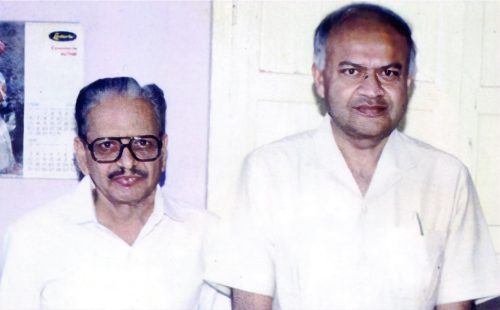 Jayant Narlikar : The Indian astrophysicist माझी स्वाक्षरी हवी असेल...